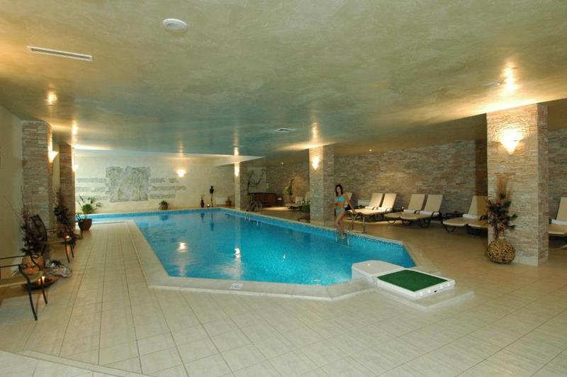 INDOOR SWIMMING POOL-ADMIRAL